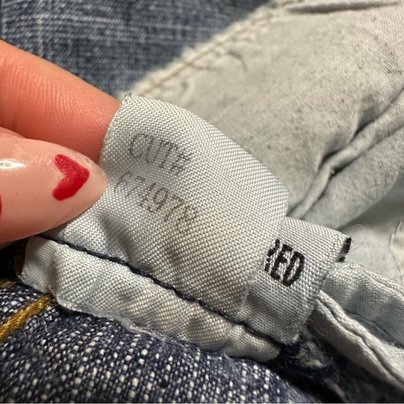 VINTAGE Y2K L.E.I. Frayed Raw Hem Low Rise Flared Light Wash Denim Jeans Sz. 9 - Picture 9 of 9